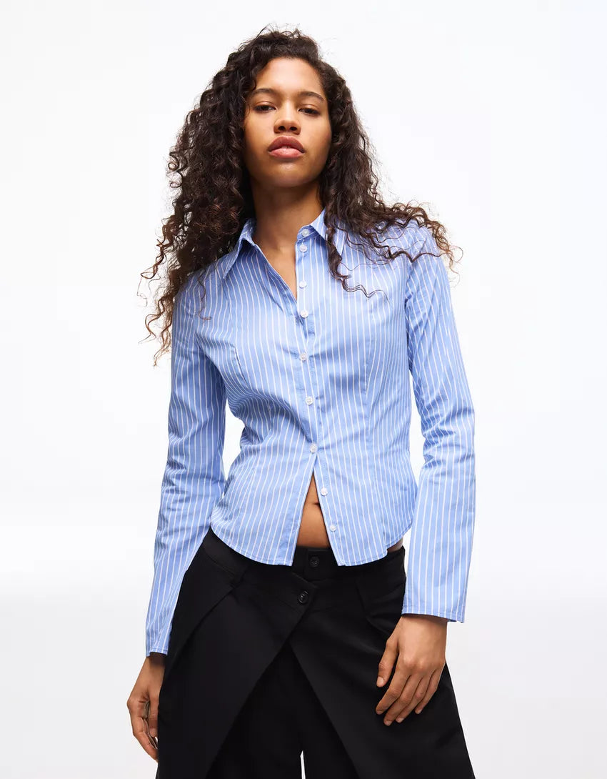 Fitted shirt with bell sleeves