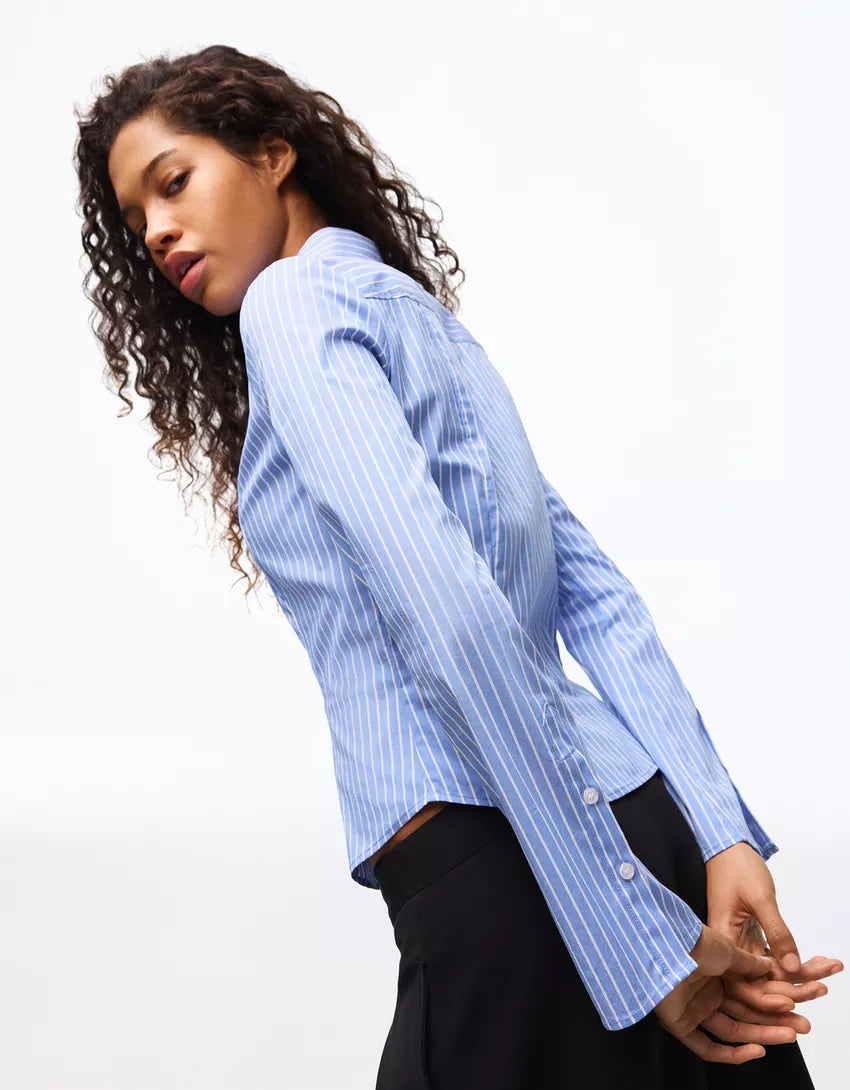 Fitted shirt with bell sleeves