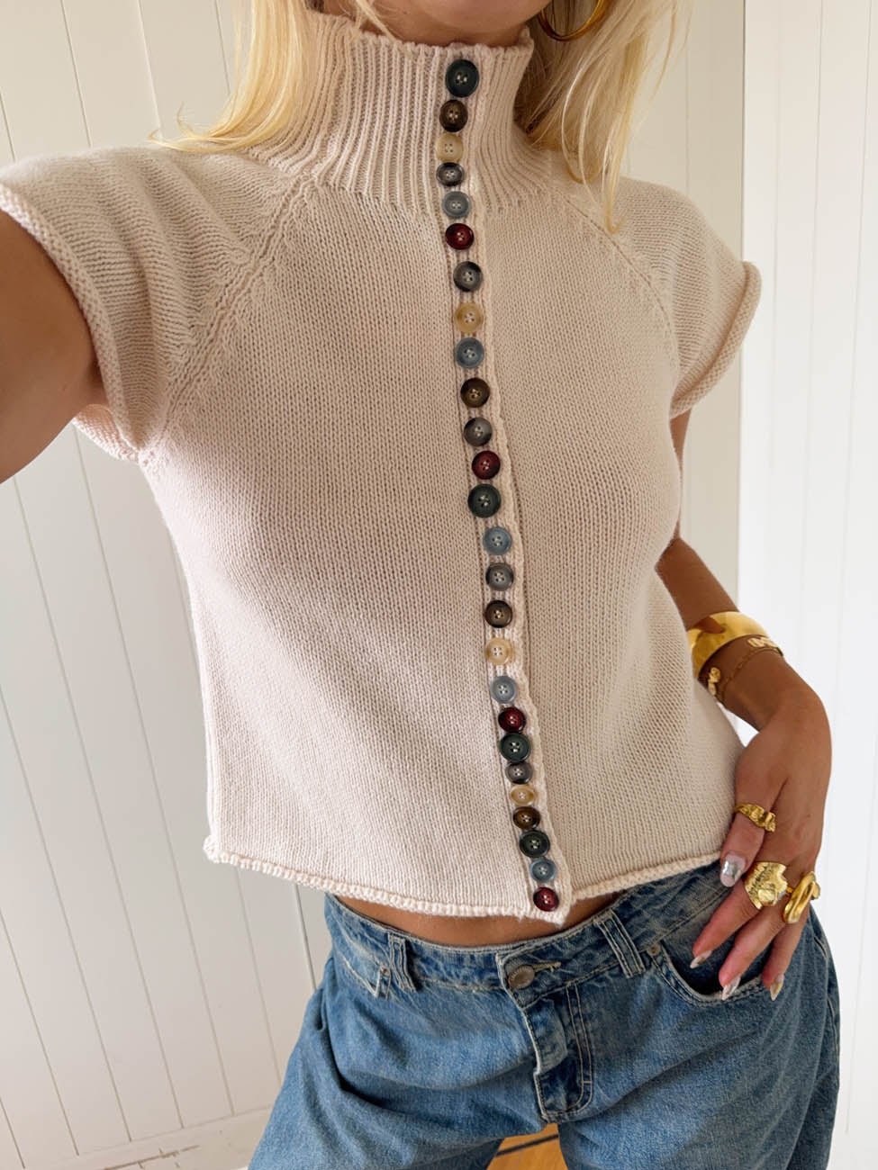 Scandivv short sleeved knit with buttons