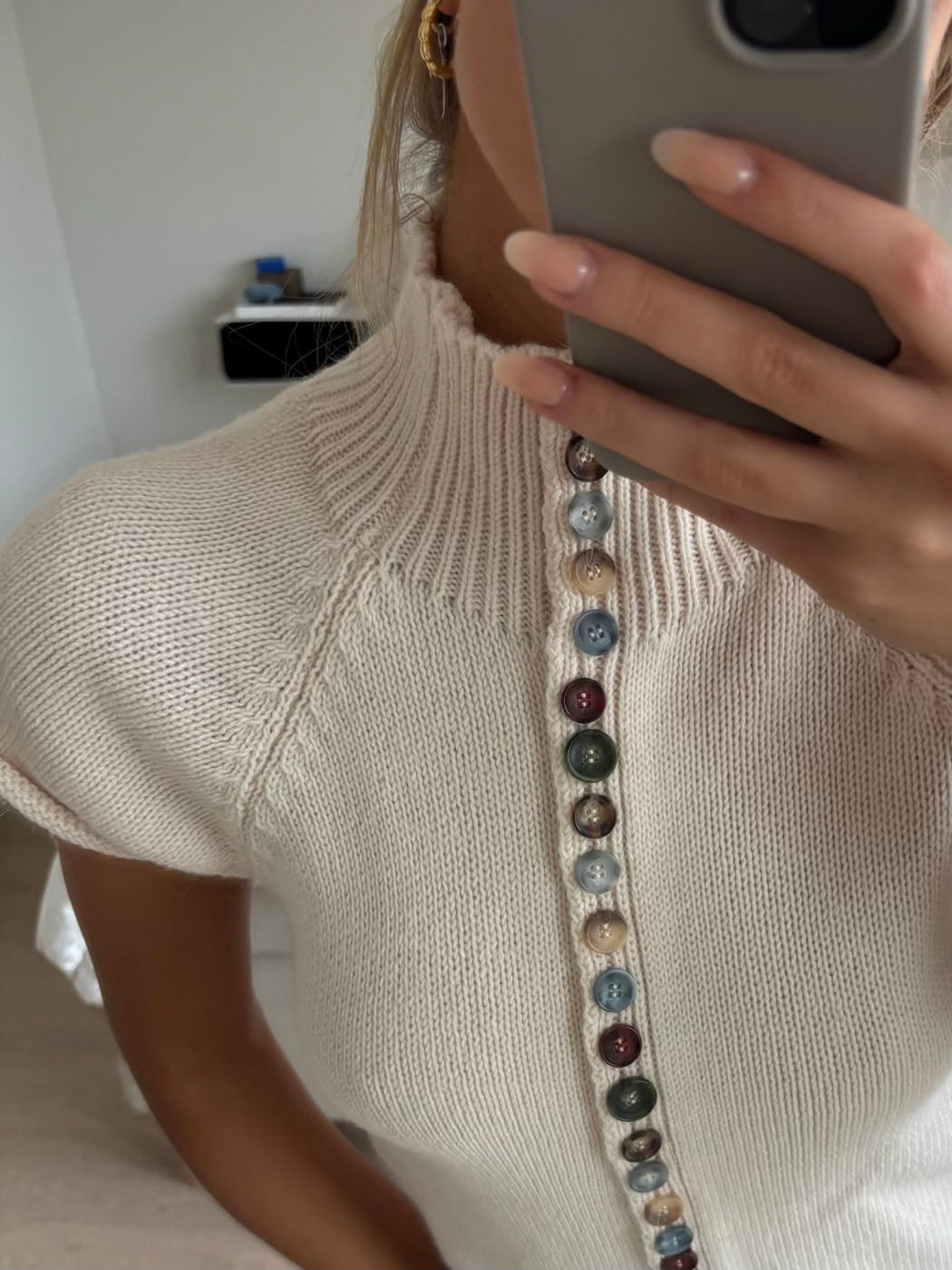 Scandivv short sleeved knit with buttons